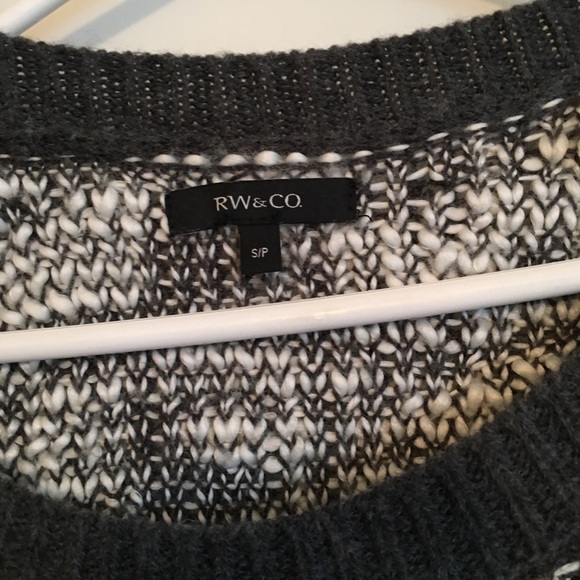 2 for $15. RW&Co knit sweater, open shoulder tie with ribbon. - Picture 4 of 4